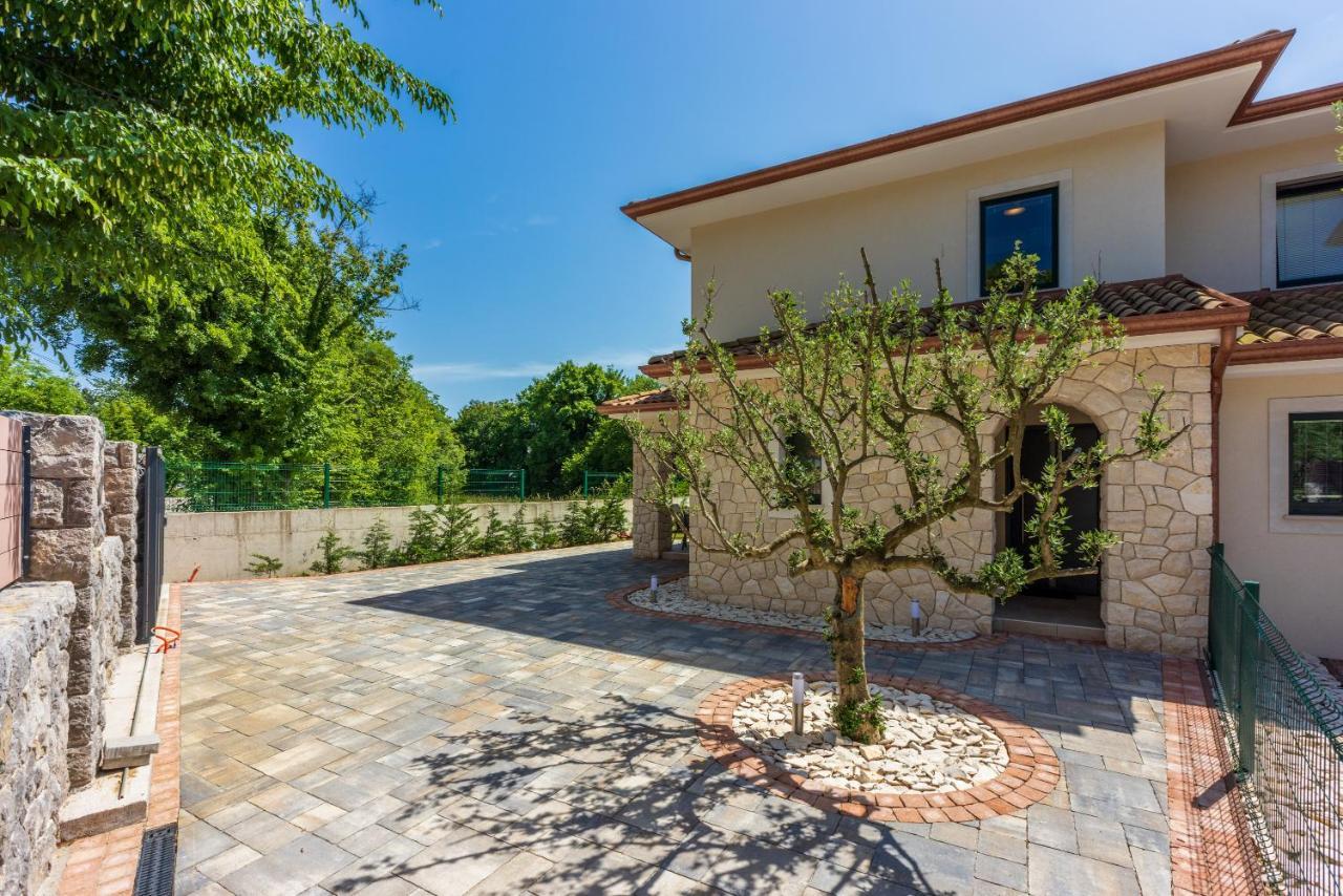 Villa Palma With Heated Private Pool Podhum Luaran gambar